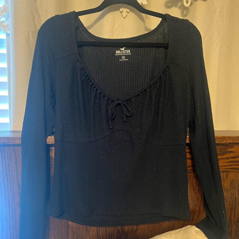 hollister top